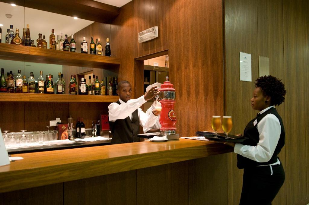 Skyna Hotel Luanda Exterior photo